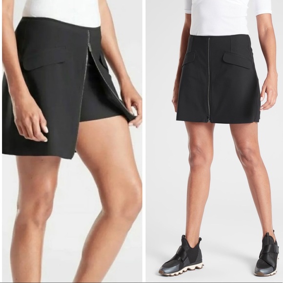 Athleta Dresses & Skirts - Athleta Stellar Skort black skirt zipper size S